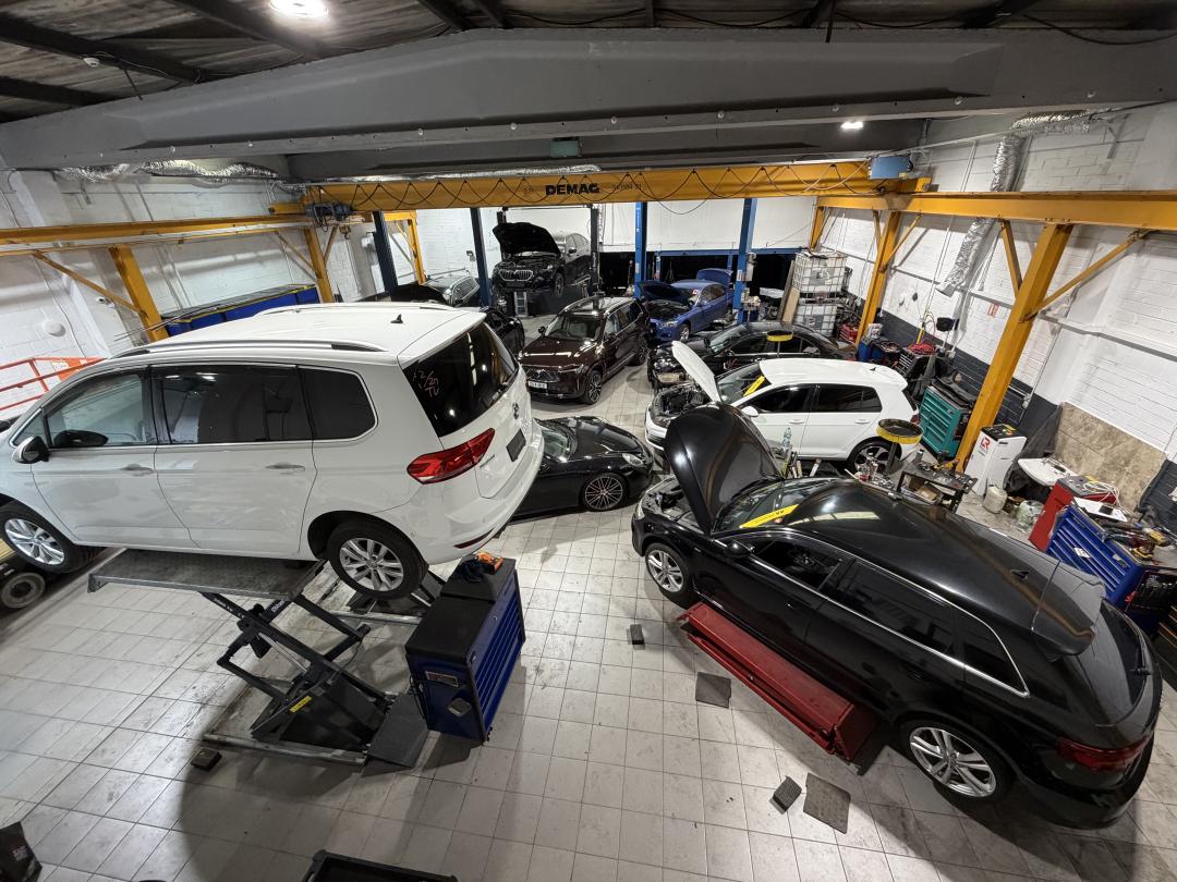 Zatrudnię mechanika samochodowego